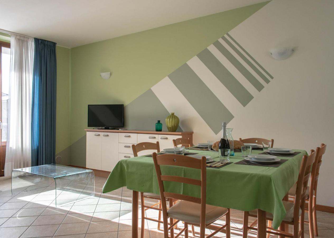 Residence Terme Di San Giacomo Sarnano Bagian luar foto