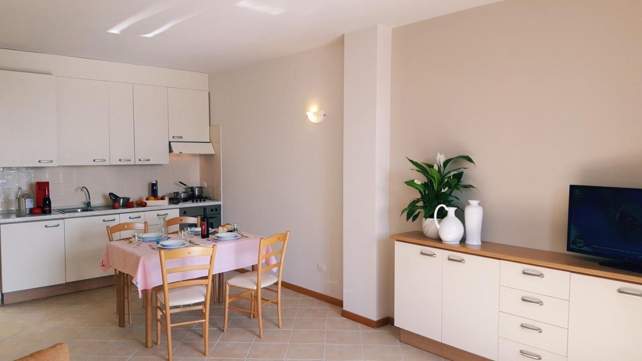 Residence Terme Di San Giacomo Sarnano Bagian luar foto