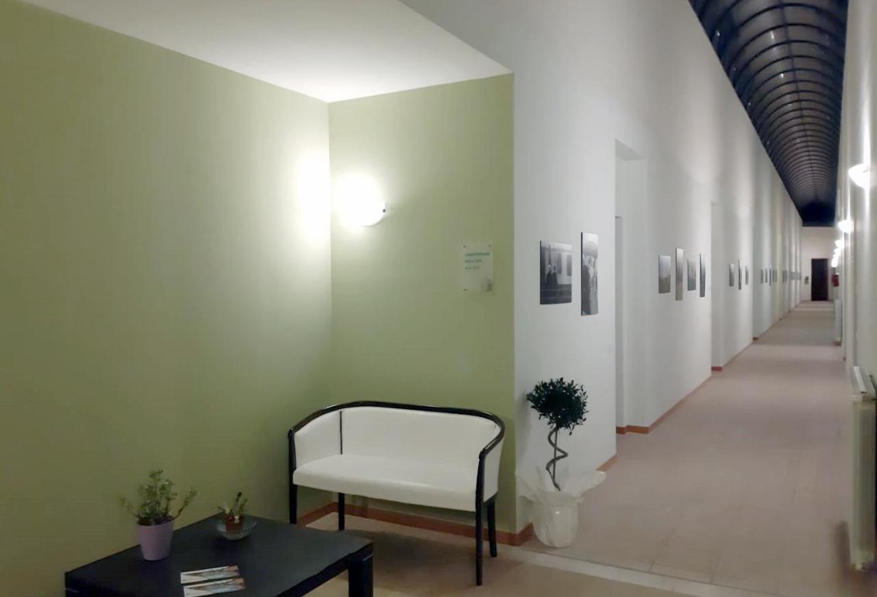 Residence Terme Di San Giacomo Sarnano Bagian luar foto