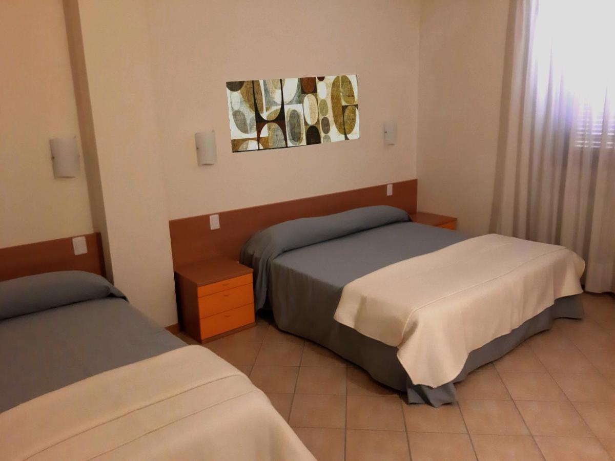 Residence Terme Di San Giacomo Sarnano Bagian luar foto
