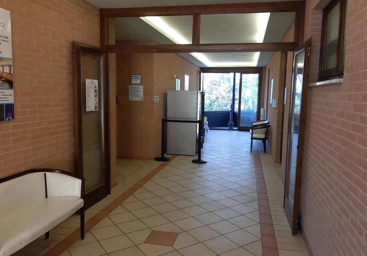 Residence Terme Di San Giacomo Sarnano Bagian luar foto
